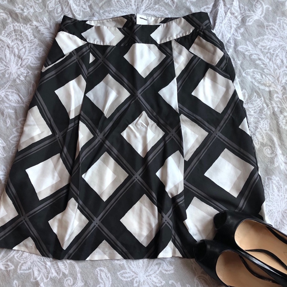 Banana republic silk skirt